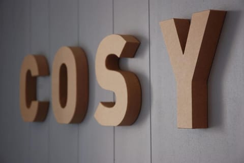 Charmant studio cabine COSY à 100 m des pistes Cabin in Provence-Alpes-Côte d'Azur