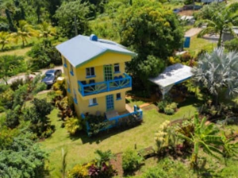 Jacoway Inn Condo in Dominica