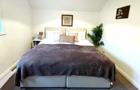 Afan Valley Home - Contractor Accommodation House in Wales