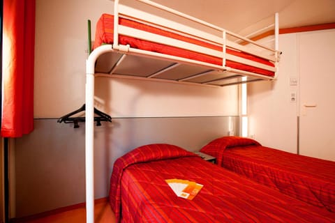 Photo of the whole room, bunk bed