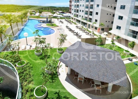 Bird's eye view, Pool view