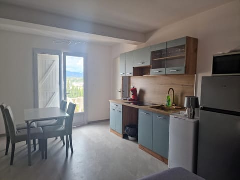 Ravissant Appartement Saint-Raphael Piscine Apartment in Saint-Raphael