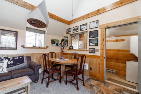 New Listing! Charming Cabin! Apartamento in West Yellowstone
