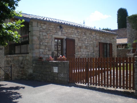 Location de gites Les Sources Chambonas/Les Vans Casa in Les Vans