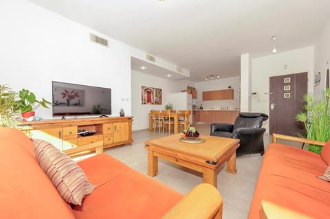 Family-Friendly Apartment in Zichron Yaakov Eigentumswohnung in Haifa District