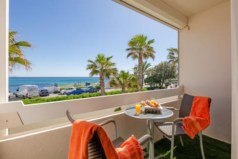 View (from property/room), Balcony/Terrace, Sea view