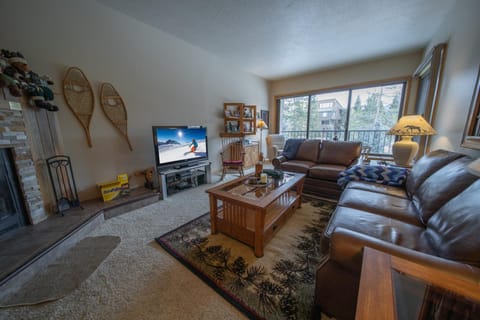 Pines 2047 by SummitCove Lodging House in Keystone