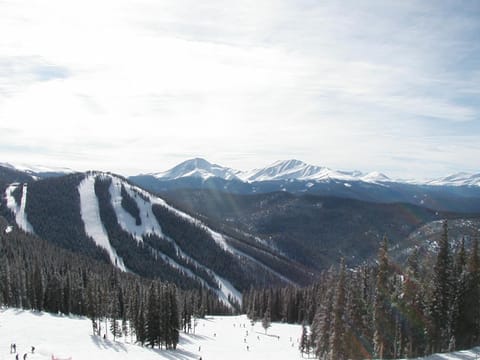 Enclave 5 by SummitCove Lodging Haus in Keystone