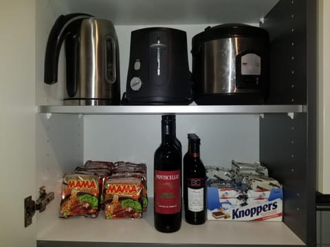 Meals, Lunch, Dinner, Alcoholic drinks