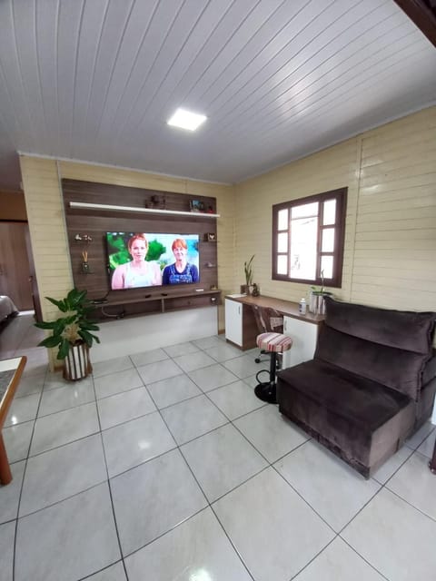 Communal lounge/ TV room, TV and multimedia