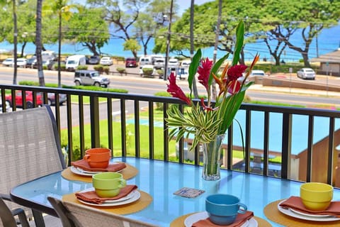 Maui Parkshore 307 - Stunning Remodel, Ocean Views Casa in Kamaole