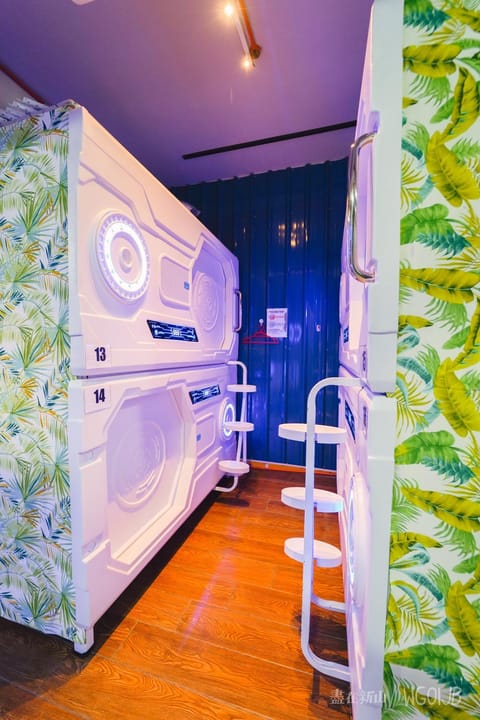 ZZZ SLEEP MODE CAPSULE Capsule hotel in Johor Bahru