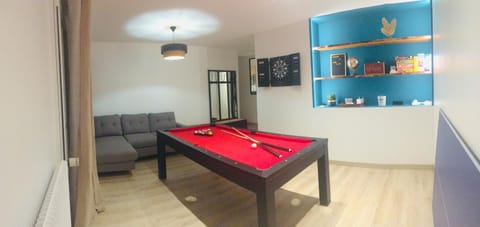 Billiard, TV and multimedia, Living room, Dining area, On site