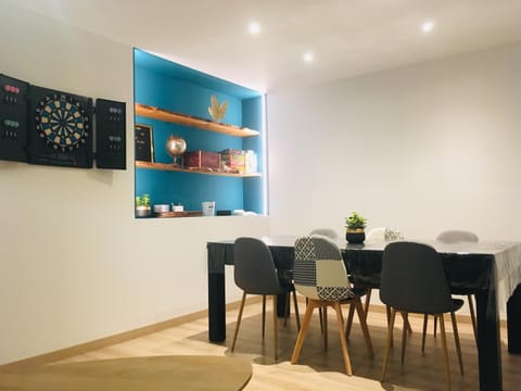 Dining area, On site