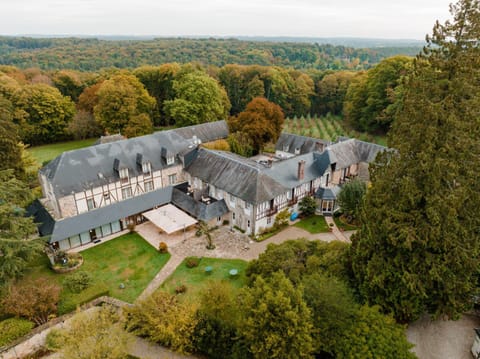 Property building, Natural landscape, Bird's eye view, Garden