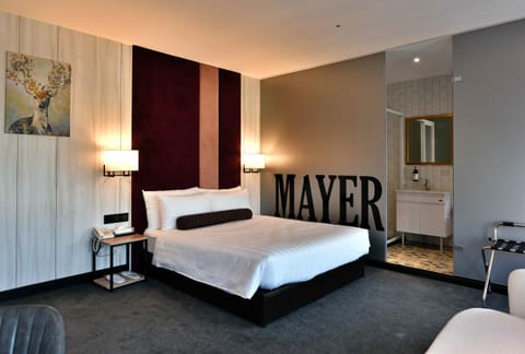 Mayer Inn Hotel in Taipei City