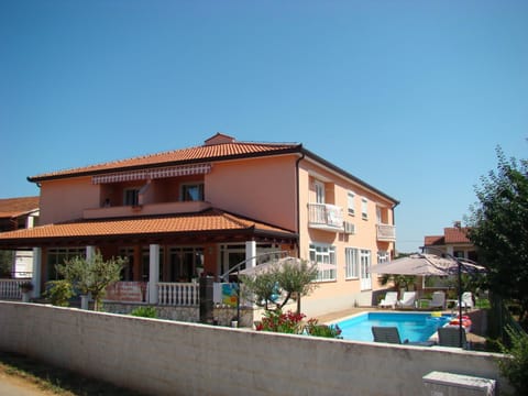 Facade/entrance, Swimming pool, Swimming pool