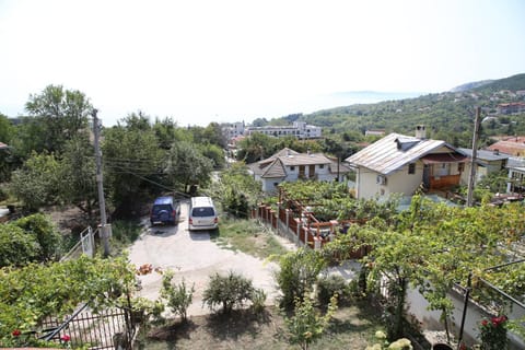 Popov Guest House Bed and Breakfast in Dobrich Province, Bulgaria