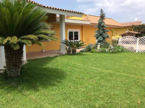 Relais Le Folaghe Bed and Breakfast in Ladispoli