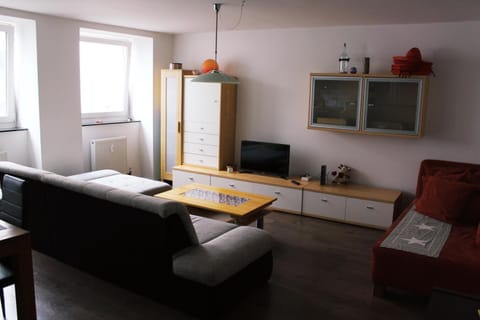 ROOMS in SHARED HOUSE SAARBRUCKEN Center Bed and Breakfast in Saarbrücken