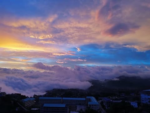 Vacation House in Baguio with Amazing Sunset Views Condominio in Baguio