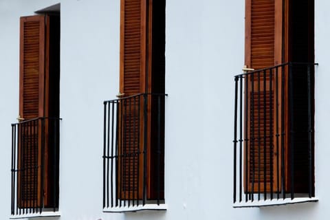 Facade/entrance, Balcony/Terrace