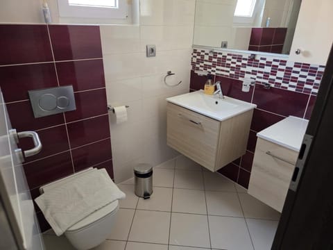 Kristal Paris Resort Apartment in Novalja