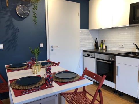 Dining area, Communal kitchen