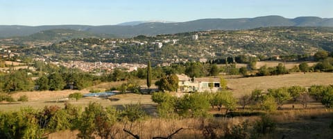 Gîte Tilleul - Bastide Casa mira - domaine d Esclatesang Condo in Apt