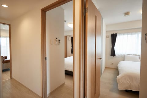 New Normal Hotel in NAGO ニューノーマルホテルイン名護 Apartment hotel in Okinawa Prefecture