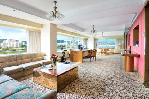 Regal Riverside Hotel Hôtel in Hong Kong