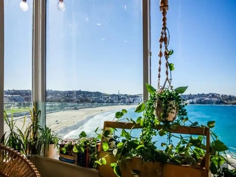 Sub-Penthouse Beach View by Sydney Dreams Appartement in Sydney