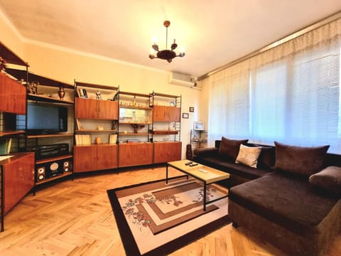 Super Center-Huge 2 bedrooms Apartment Apartment in Burgas