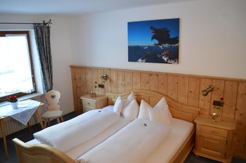 Landhaus Spielmannsau Bed and Breakfast in Oberstdorf