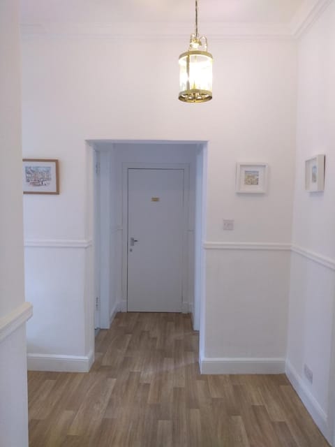 Stylish two bedroom apartment in St Andrews centre Condo in Saint Andrews