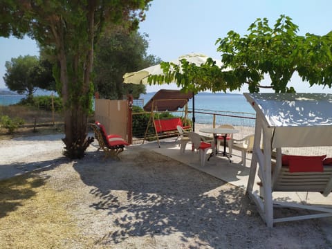 Patio, Garden, Beach