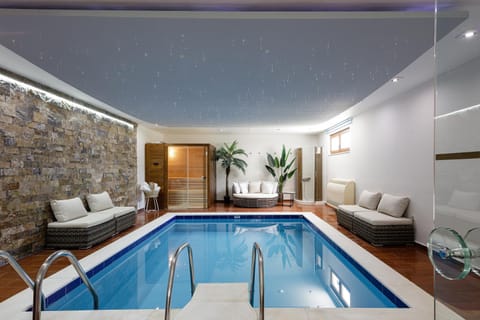 Sauna, Spa and wellness centre/facilities, Swimming pool, Swimming pool