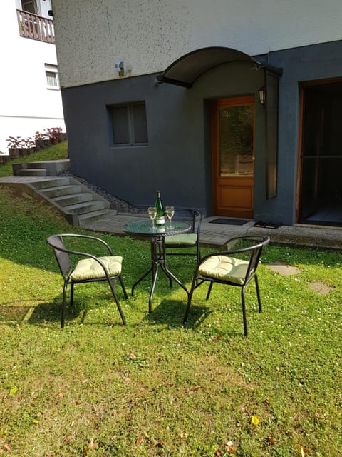 Facade/entrance, Garden