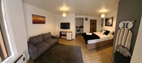 SAV Apartments Regent Leicester Condo in Leicester