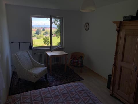 Zimmer mit Bergblick Urlaubsunterkunft in Starnberg