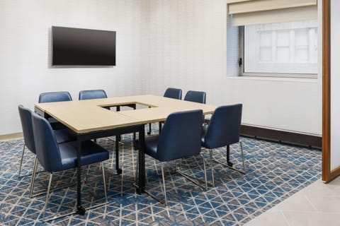 Meeting/conference room