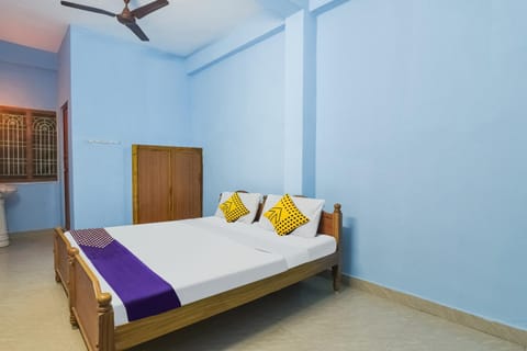 SPOT ON R.R Residency Hotel in Tirupati