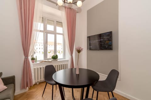 Central Premium Suites Condo in Timisoara