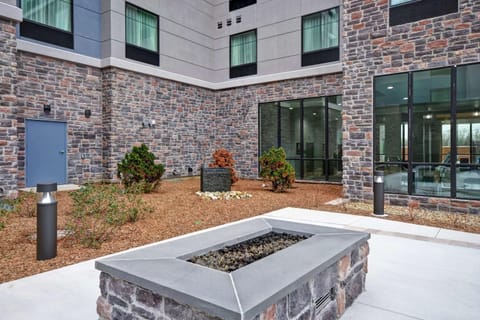 Homewood Suites By Hilton Orange New Haven Hotel in Milford