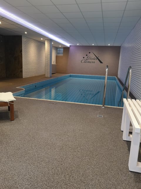 Spa and wellness centre/facilities, Swimming pool