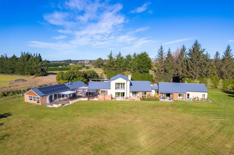 Property building, Bird's eye view