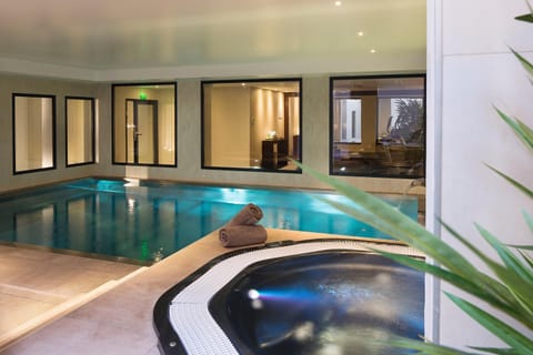 Hot Tub, Swimming pool