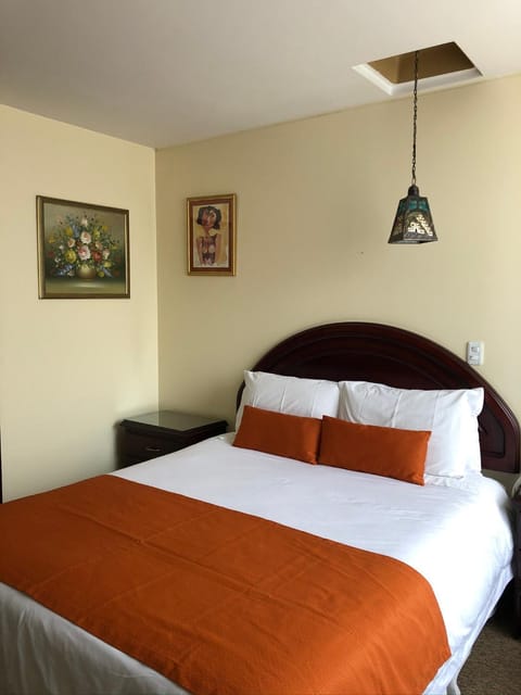 MAK INN HOUSE Hotel in Cotopaxi, Ecuador