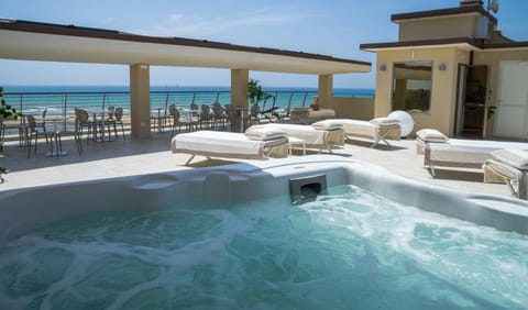 Day, Hot Tub, Balcony/Terrace, Balcony/Terrace, Landmark view, Sea view, Open Air Bath, sunbed