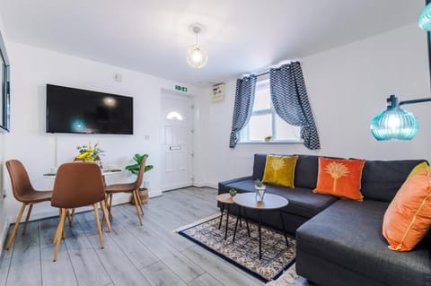 The Davidson Serviced Apartment Coventry Condo in Coventry
